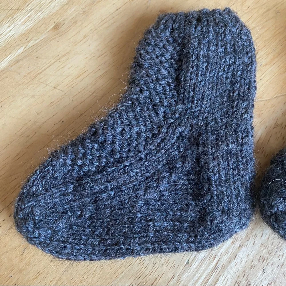 Hand Knit Wool Baby Booties Size 0-3 months